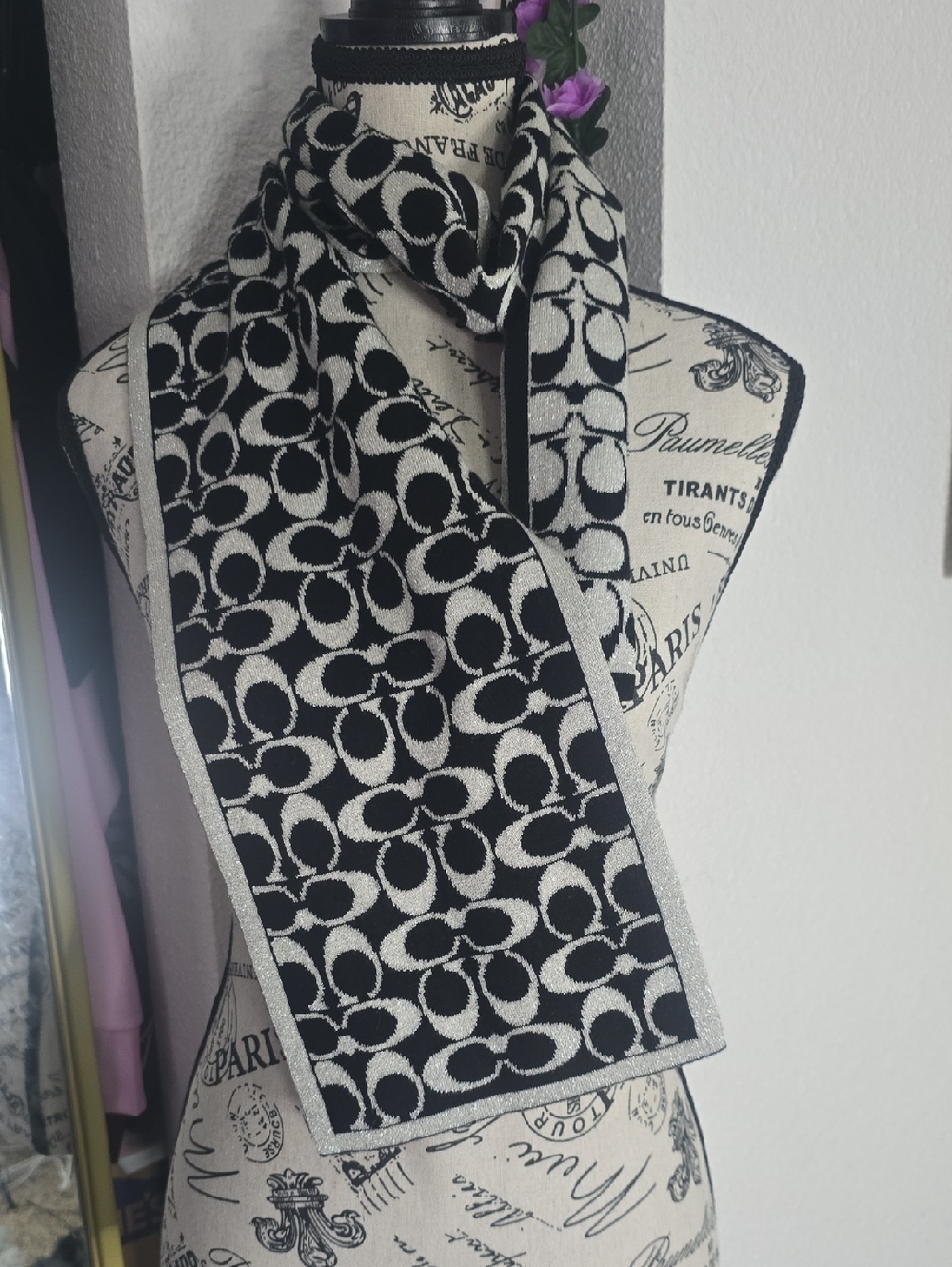 Coach Black/Sparkle Silver Signature Mono Jacquard Light Weight Scarf (NWOT)🩶🖤